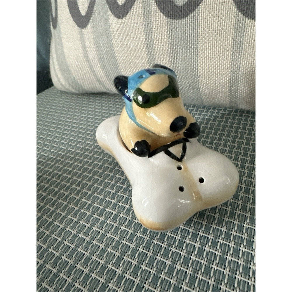 Vintage Wcl Dog Driving Bone Car Ceramic Salt Pepper Shakers Novelty Set Quirky